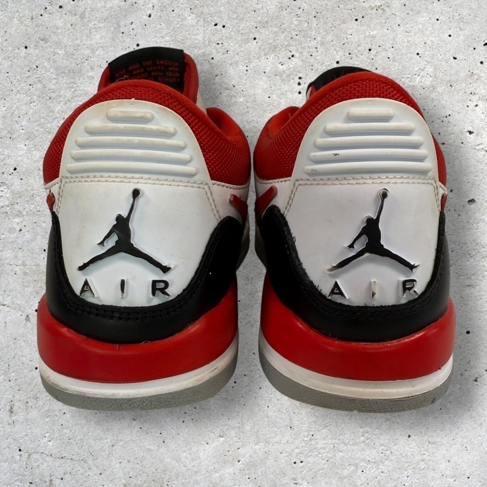 Kids Air Jordan Legacy 312 size 4.5Y - Picture 3 of 7